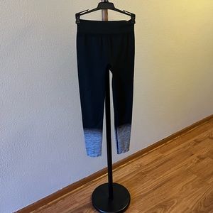 COPY - Kid Activewear cropped leggings teenager black woman’s xtra small